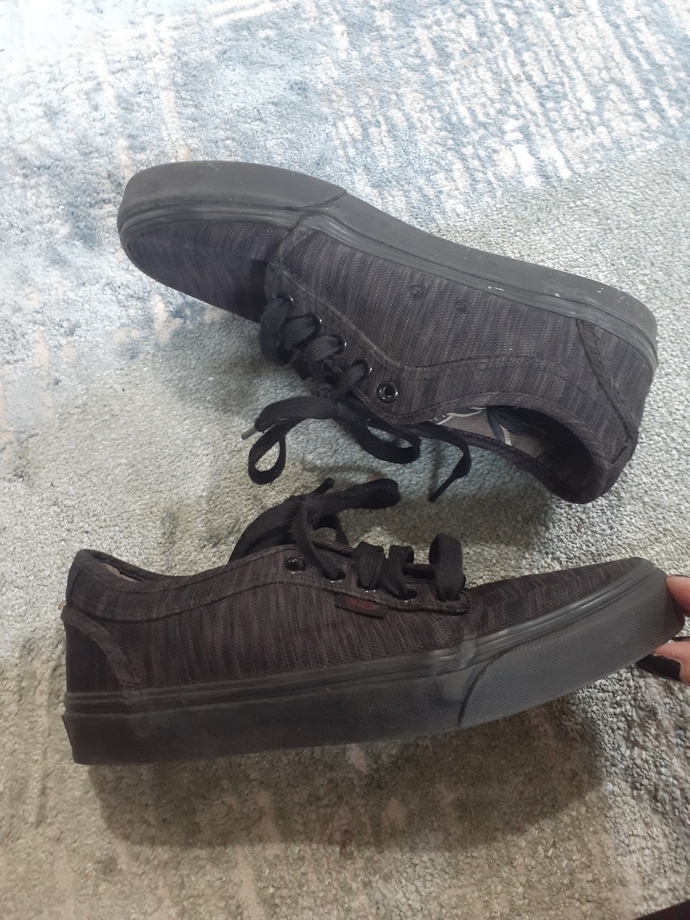 Vans Men's Black Low-Top Ultracush Canvas Sneakers